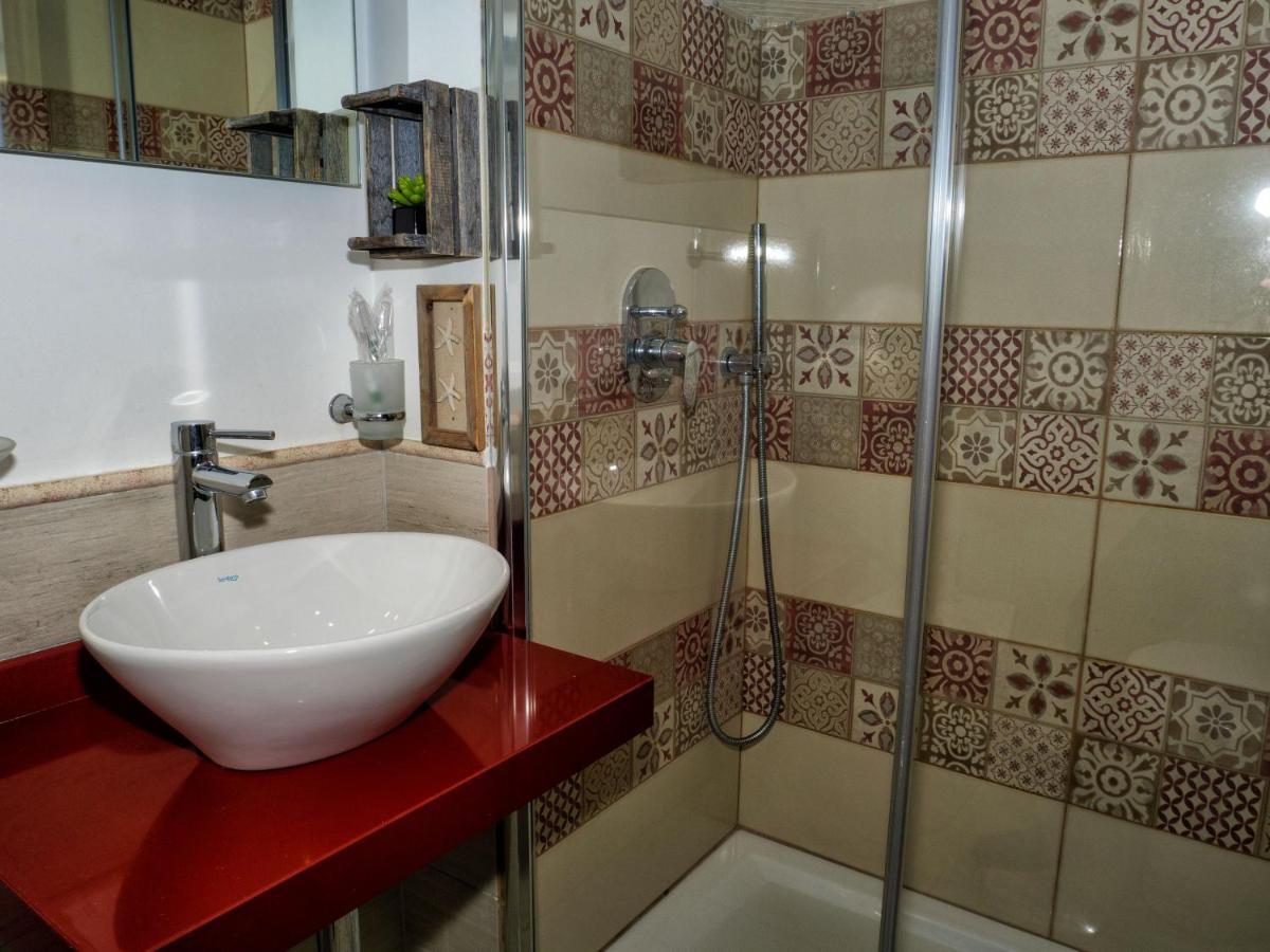 לינה וארוחת בוקר פלרמו Le Cupole Deco מראה חיצוני תמונה